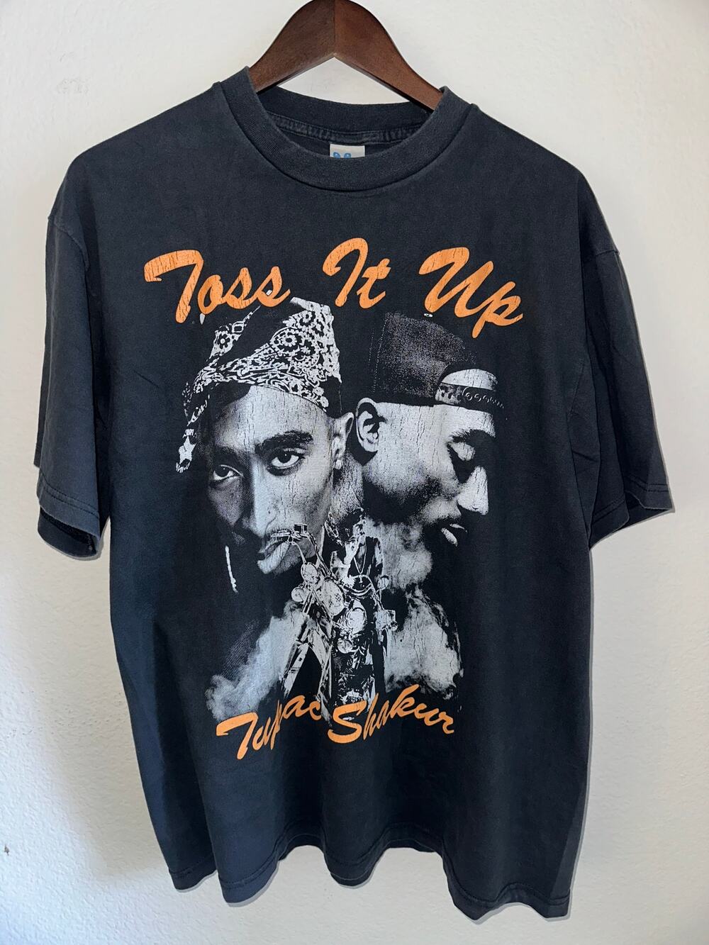 Tupac Shakur "Toss It Up" Rap Tee Vintage Reprint T-shirt XL